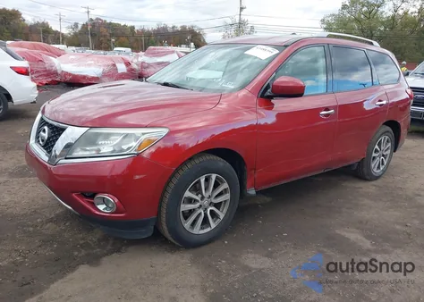 2015 Nissan Pathfinder Platinum/S/Sl/Sv z USA, uszkodzony, nr VIN 5N1AR2MM1FC682568